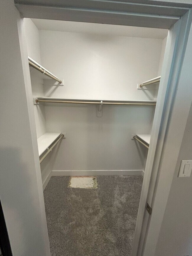 212 Stellariga Pl Dallas, TX 75203 photo 3