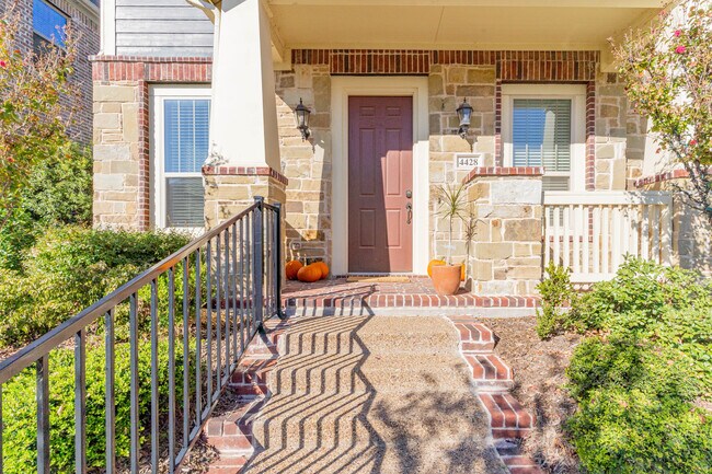 4428 Meadow Hawk Drive, Arlington, TX 76005 photo 4