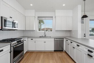 1215 Stonemark Place, Vista, CA 92081 photo 3