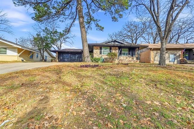 2209 Normandy Drive, Irving, TX 75060 photo 2