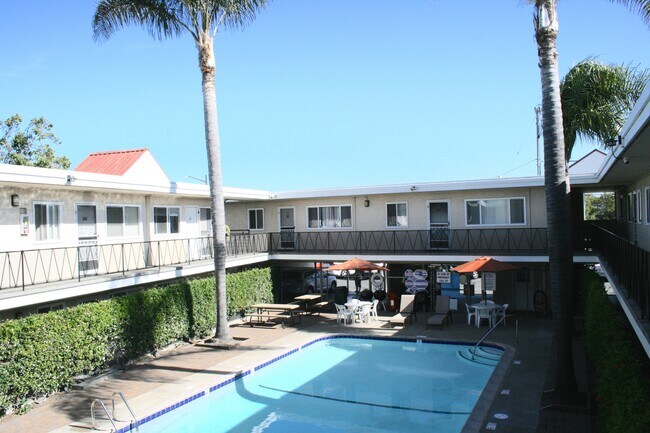 1850 Thau Way Alameda, CA 94501 photo 2