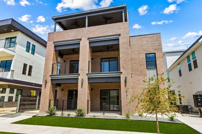 3141 Waits Ave Fort Worth, TX 76109 photo 3