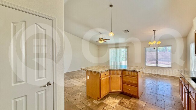 611 W Liberty Ln Gilbert, AZ 85233 photo 4
