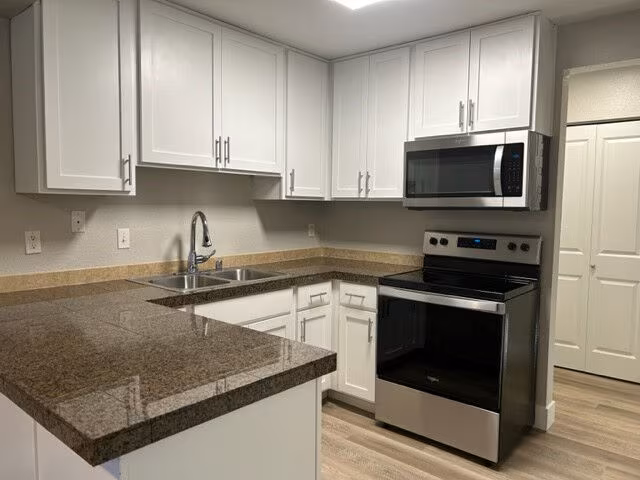 Tenzen Apartments photo 2