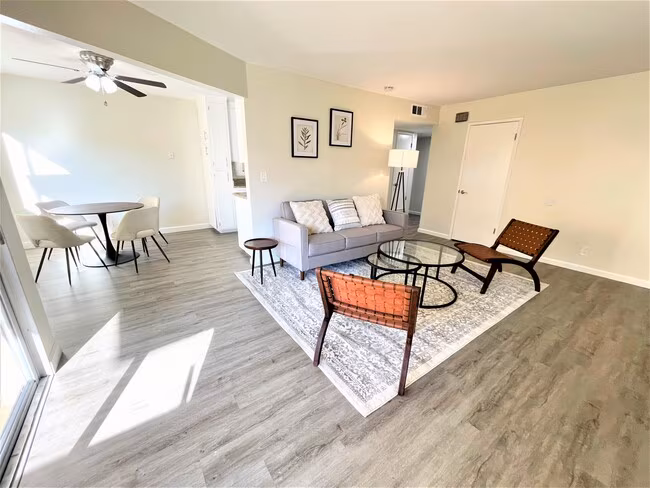 Garden Oaks Apartments photo 4