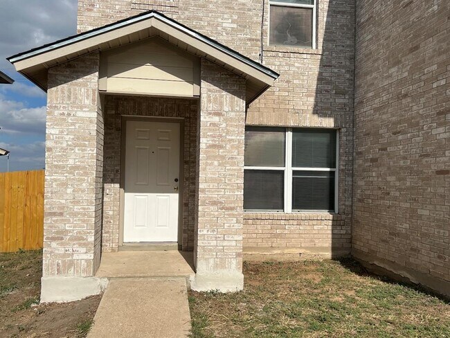 13120 Dearbonne Drive, Del Valle, TX 78617 photo 2