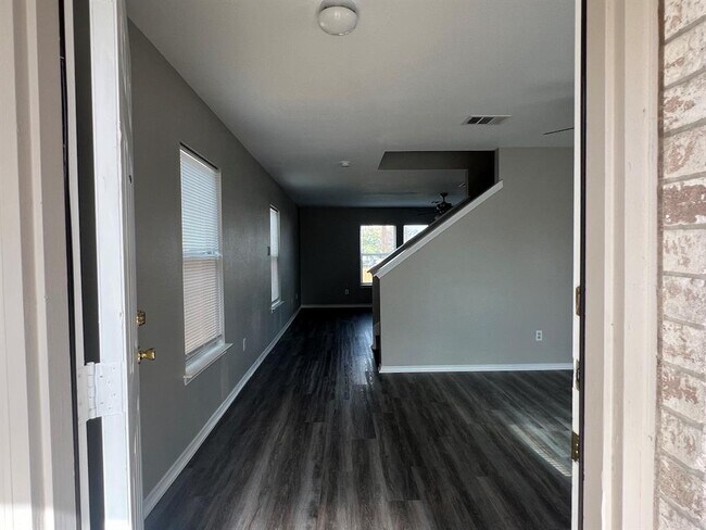 13120 Dearbonne Drive, Del Valle, TX 78617 photo 3