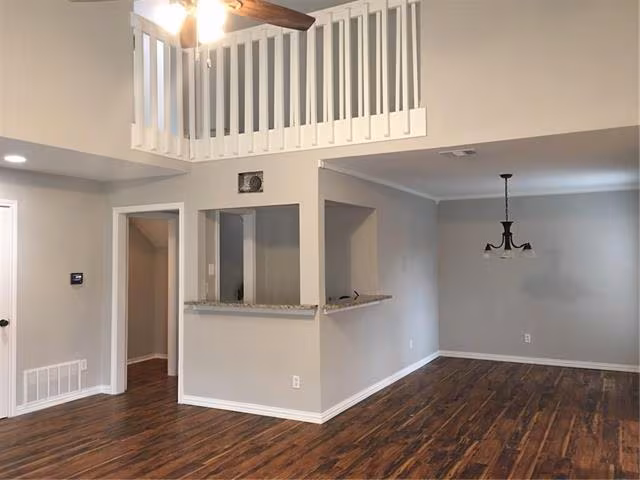 2124 Avignon Dr Carrollton, TX 75007 photo 5