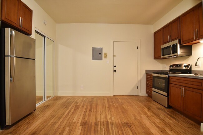 535 41st Street, Oakland, CA 94609 photo 2