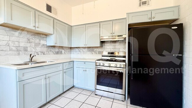 1014 N 28th St Phoenix, AZ 85008 photo 3