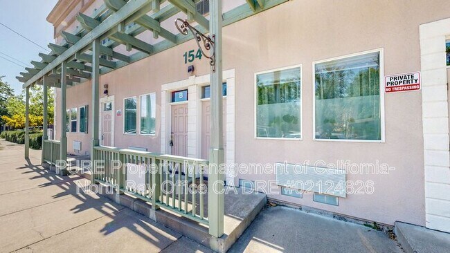 154 Railroad Ave Cloverdale, CA 95425 photo 4