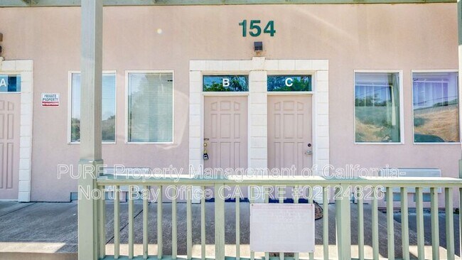154 Railroad Ave Cloverdale, CA 95425 photo 3