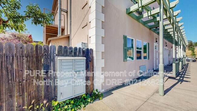 154 Railroad Ave Cloverdale, CA 95425 photo 5
