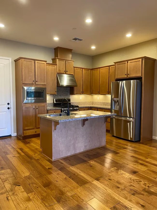1053 Catalina Dr Livermore, CA 94550 photo 5
