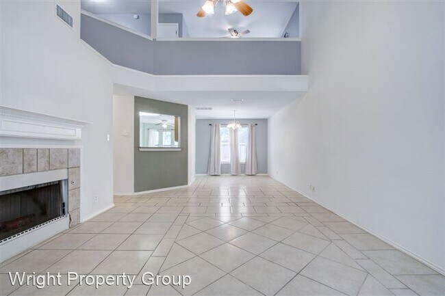 6002 Woodway Pl San Antonio, TX 78249 photo 5