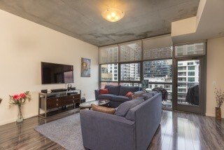 1494 Union St San Diego, CA 92101 photo 2