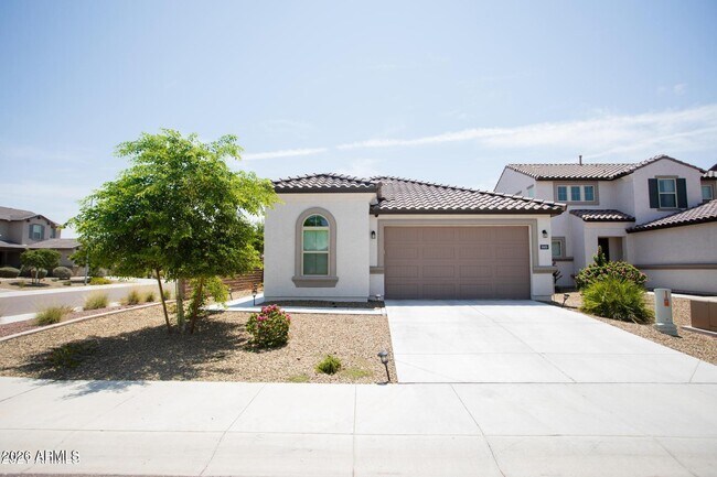 9969 W Robin Ln Peoria, AZ 85383 photo 3