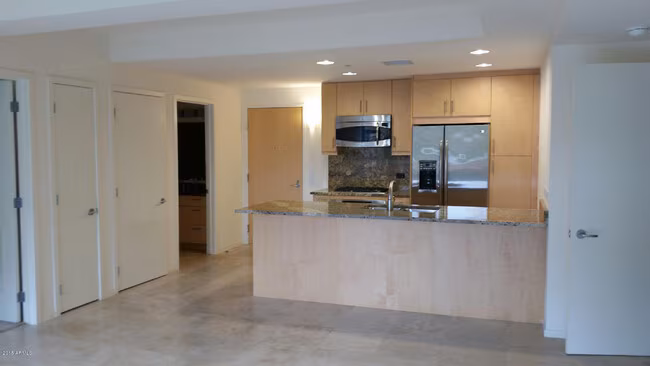 7131 E Rancho Vista Dr Scottsdale, AZ 85251 photo 3