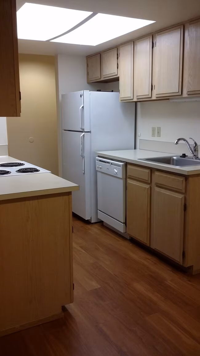 Meridian Place Apartments photo 4