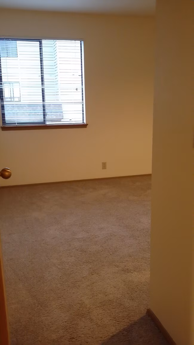 Meridian Place Apartments photo 5