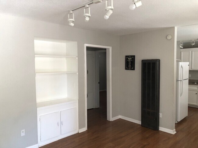 2606 Barbee Street, Houston, TX 77004 photo 3