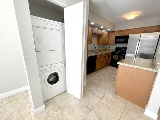 1241 E Medlock Dr Phoenix, AZ 85014 photo 5
