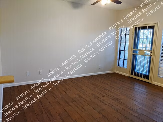 8888 N 47th Ave Glendale, AZ 85302 photo 3