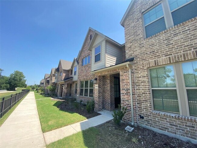 1945 Mcclane Drive, Allen, TX 75013 photo 2