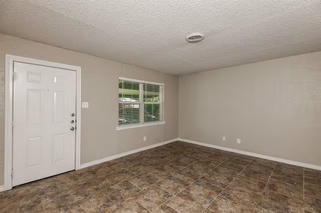405 S Judd St - SFHT photo 3
