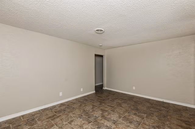405 S Judd St - SFHT photo 4