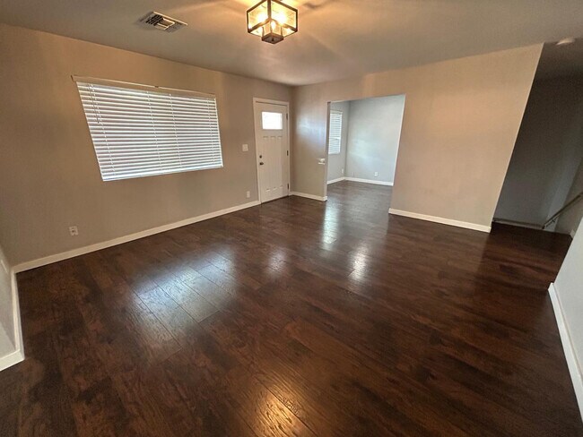 1117 W 9th St Tempe, AZ 85281 photo 4