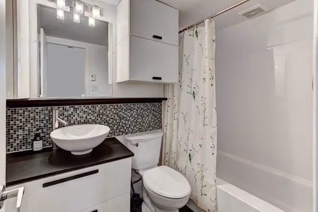 170 De Chantle Rd San Antonio, TX 78201 photo 4