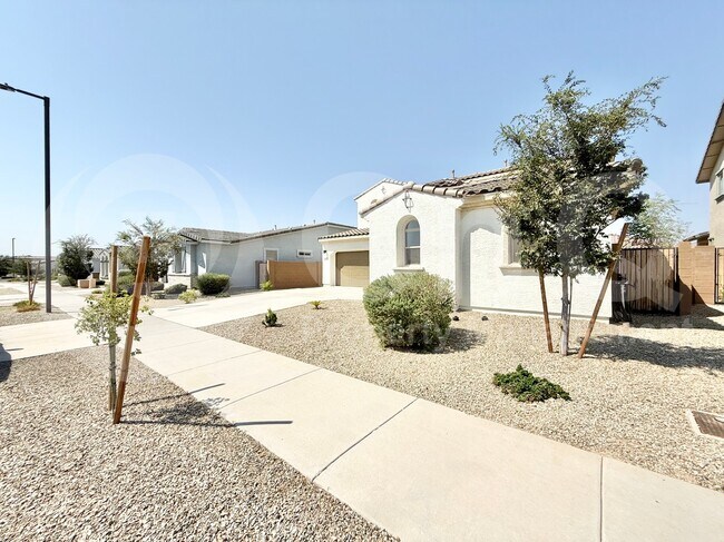 24852 N 143rd Dr Surprise, AZ 85387 photo 2