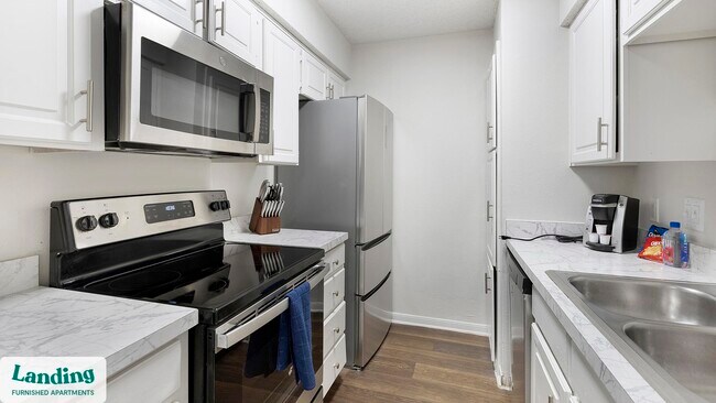 1408 Teasley Ln Denton, TX 76205 photo 4