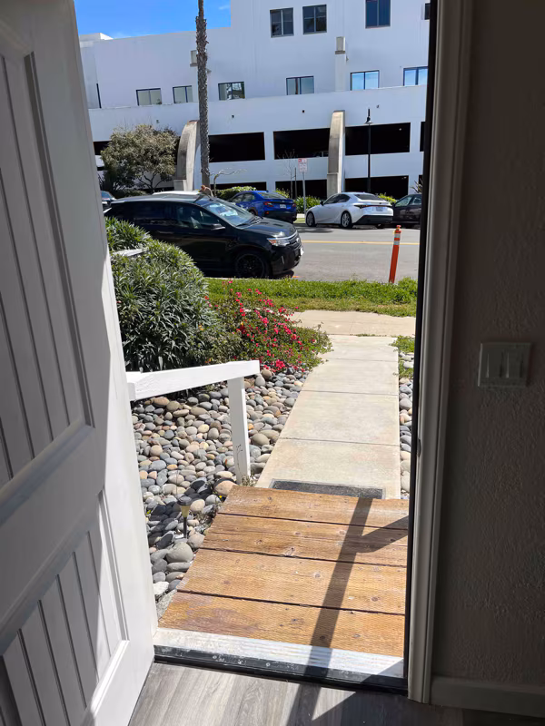 612 Civic Center 612 photo 2
