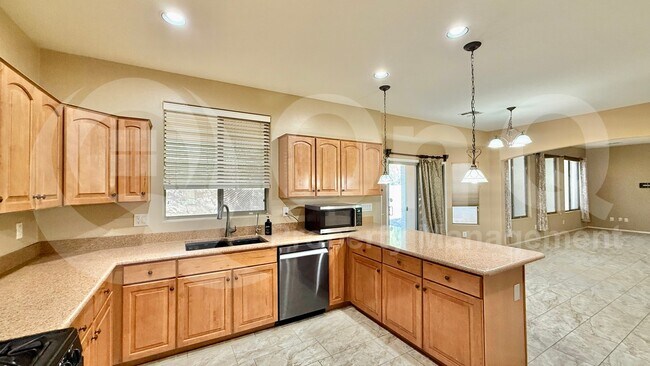 43346 Lindgren Dr Maricopa, AZ 85138 photo 5