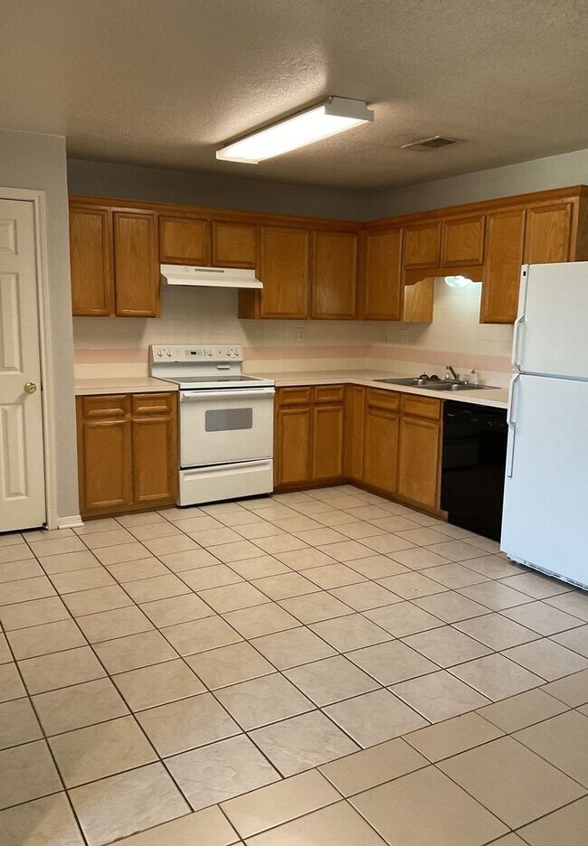 3906 Hitchrock Dr Killeen, TX 76549 photo 2
