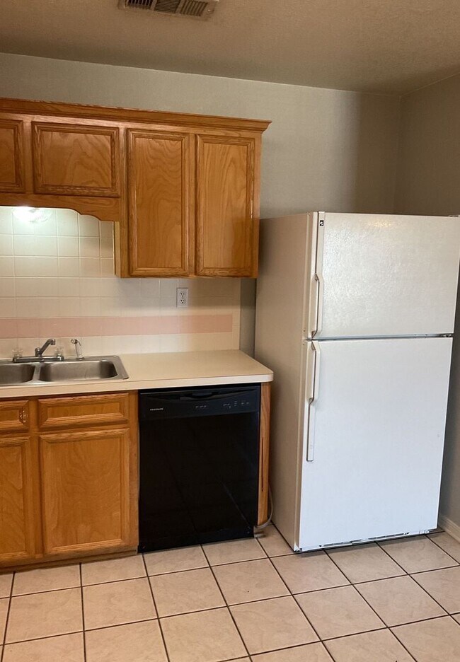 3906 Hitchrock Dr Killeen, TX 76549 photo 3