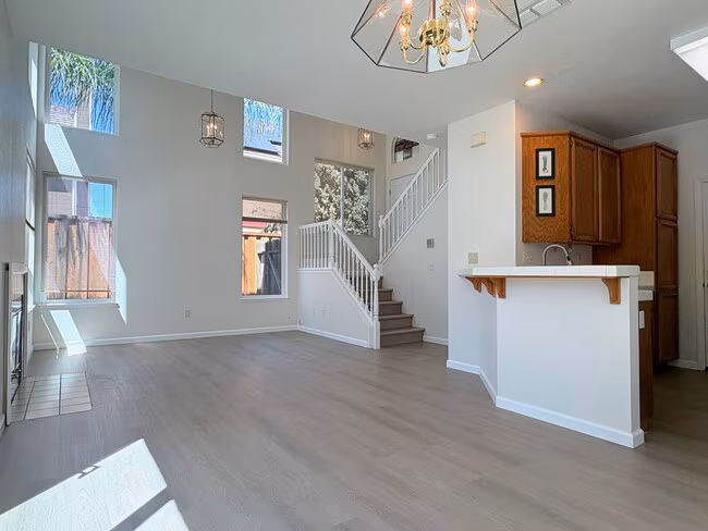Cute 3 Bedroom 2.5 Bath Home in Brentwood photo 2