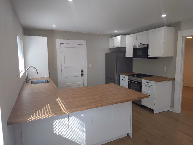 3728 Franklin Ave San Diego, CA 92113 photo 5