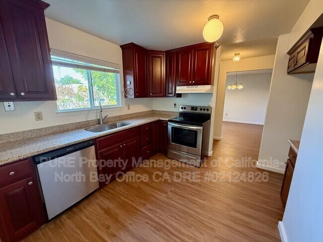 624 Nikki Dr Petaluma, CA 94954 photo 4