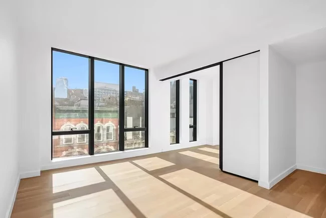 85 Stanton St New York, NY 10002 photo 4