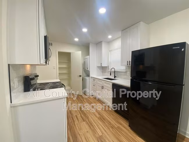 3438 Willowrun Dr Austin, TX 78704 photo 5