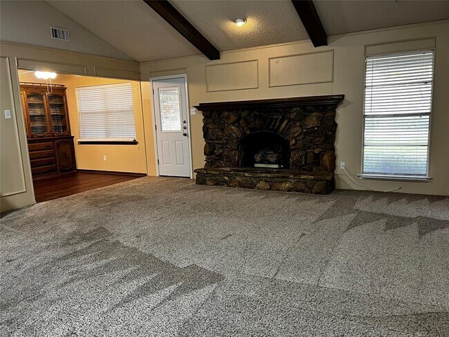 1025 Cloverdale Lane, Desoto, TX 75115 photo 4