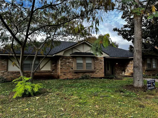 1025 Cloverdale Lane, Desoto, TX 75115 photo 2