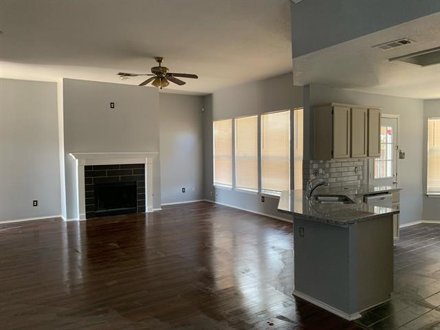 2024 Austin Drive, Mesquite, TX 75181 photo 4