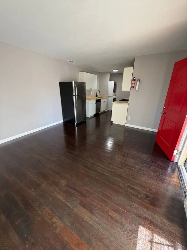 942 57th St Oakland, CA 94608 photo 5