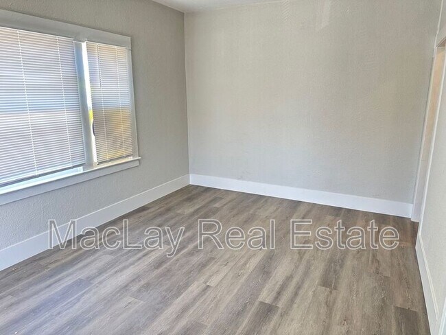 2032 W Adams St Phoenix, AZ 85009 photo 4