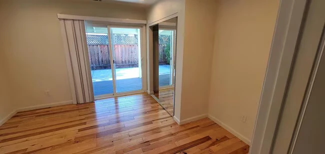 482A View St Mountain View, CA 94041 photo 5