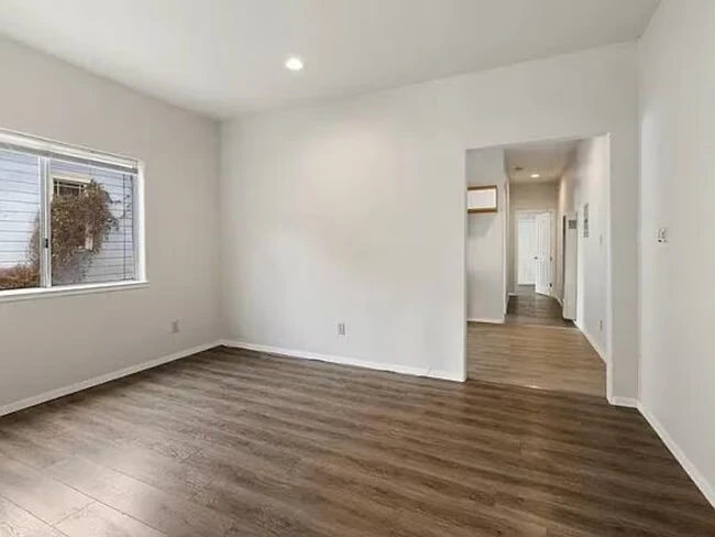 1619 Fairview St Berkeley, CA 94703 photo 2